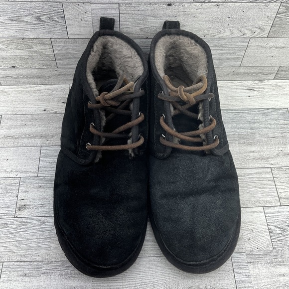 UGG Neumel Black‎ Suede Shearling Lace Up Chukka Boots Men  display picture 1
